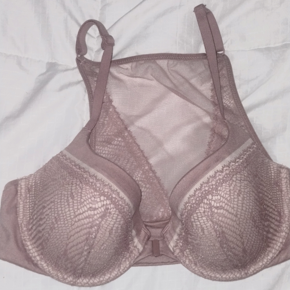 Victoria secret bra,body by Victoria,36 B